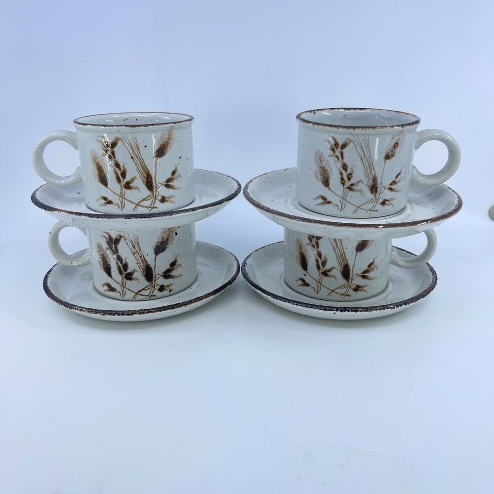 vintage stonehenge midwinter "wild oats" pattern cups and saucers set of 4